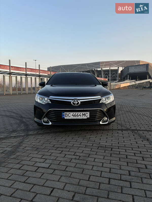 Toyota Camry 2017