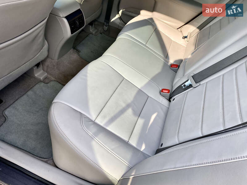 Седан Toyota Camry 2017 в Києві