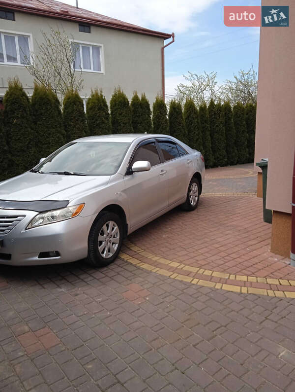 Седан Toyota Camry 2008 в Бориславі