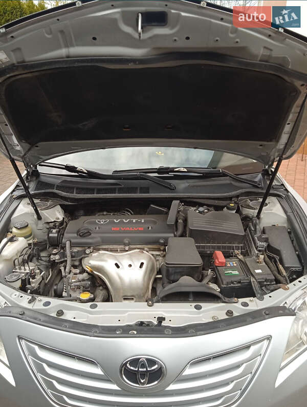 Седан Toyota Camry 2008 в Бориславі