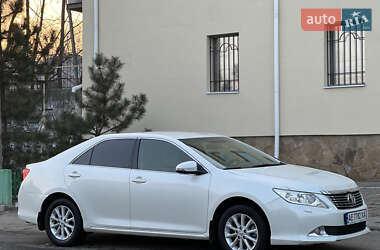 Седан Toyota Camry 2012 в 