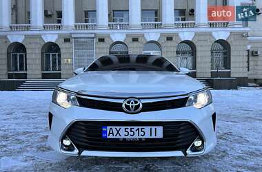 Седан Toyota Camry 2015 в 