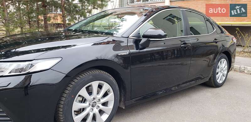 Седан Toyota Camry 2019 в Вінниці