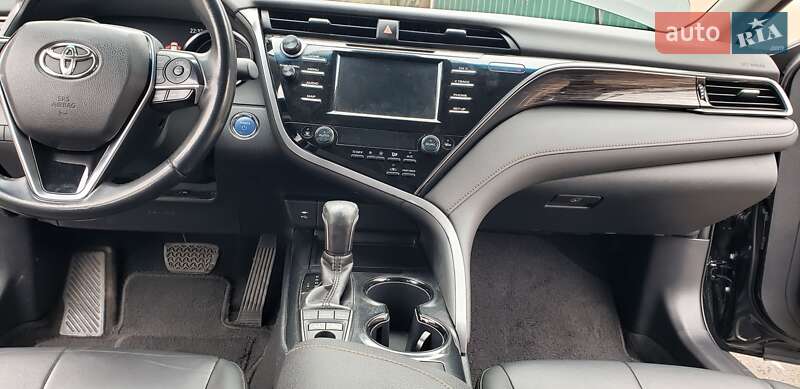 Седан Toyota Camry 2019 в Вінниці