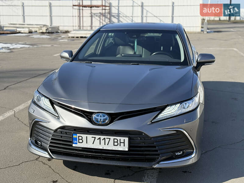Седан Toyota Camry 2021 в Кременчуці