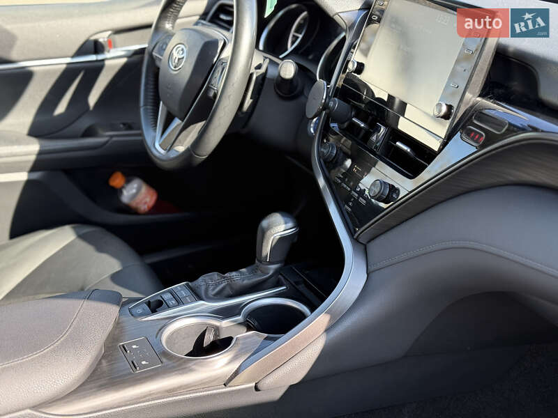 Седан Toyota Camry 2021 в Кременчуці