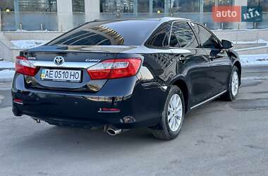 Седан Toyota Camry 2011 в Дніпрі