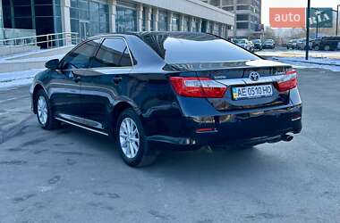 Седан Toyota Camry 2011 в Дніпрі