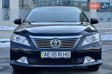 Седан Toyota Camry 2011 в Дніпрі