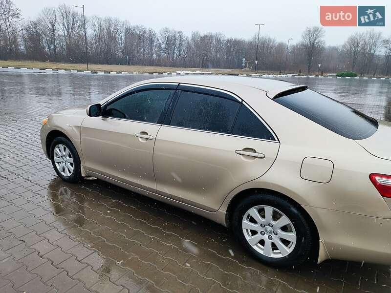 Седан Toyota Camry 2008 в Желтых Водах