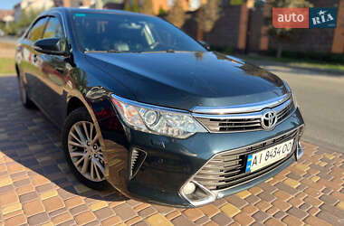 Седан Toyota Camry 2014 в Києві