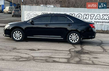 Седан Toyota Camry 2012 в Пятихатках