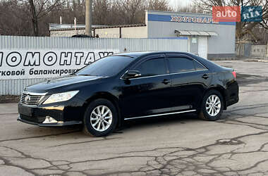 Седан Toyota Camry 2012 в Пятихатках