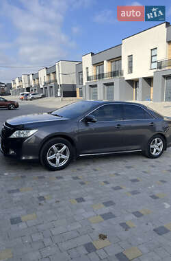 Седан Toyota Camry 2012 в Тернополе