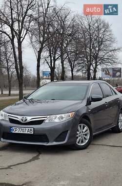 Седан Toyota Camry 2013 в Запорожье