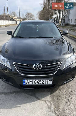 Седан Toyota Camry 2008 в Звягелі