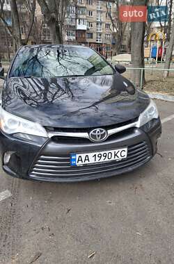Седан Toyota Camry 2016 в 
