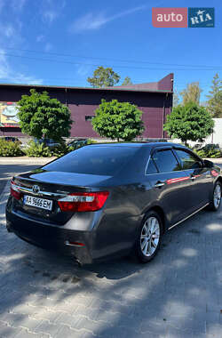 Седан Toyota Camry 2012 в Києві