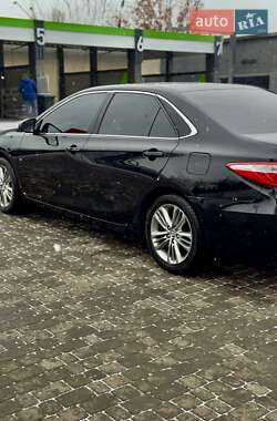 Седан Toyota Camry 2015 в 