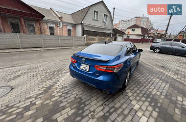 Седан Toyota Camry 2018 в 
