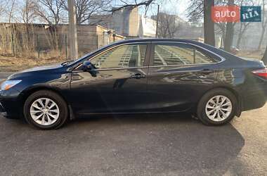 Седан Toyota Camry 2015 в Харькове