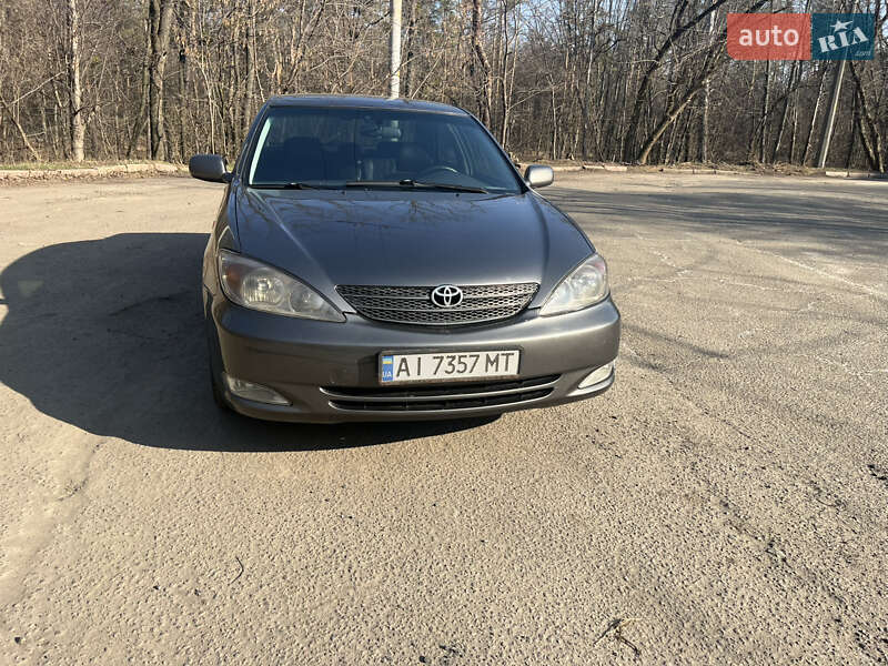 Седан Toyota Camry 2001 в Києві