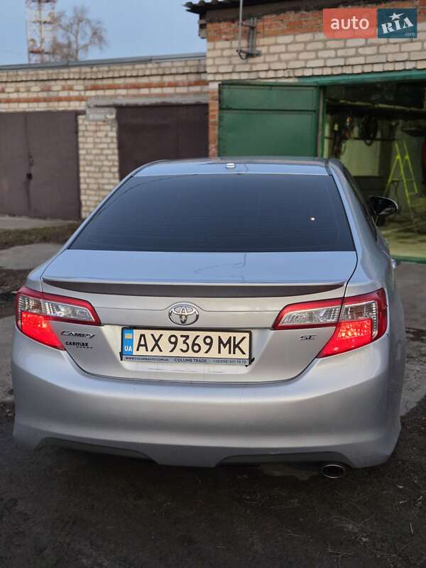 Седан Toyota Camry 2014 в Краснограде