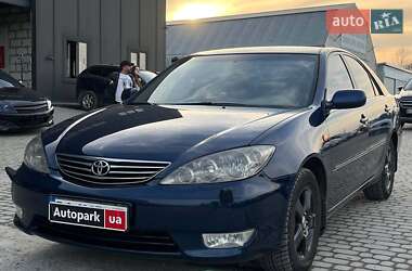 Седан Toyota Camry 2005 в Львові