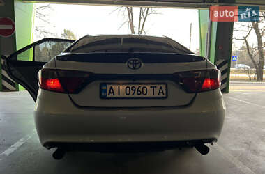 Седан Toyota Camry 2015 в Киеве