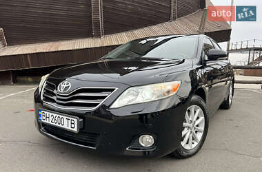 Седан Toyota Camry 2011 в Одессе