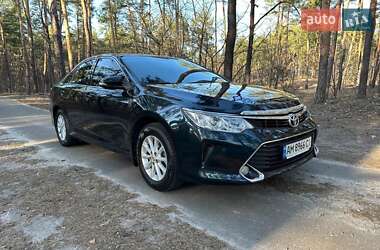 Седан Toyota Camry 2016 в Києві