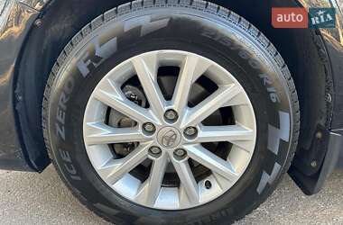 Седан Toyota Camry 2016 в 