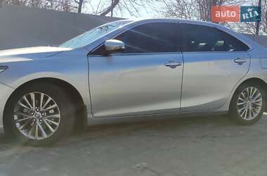 Седан Toyota Camry 2015 в Миколаєві