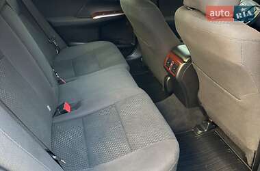 Седан Toyota Camry 2013 в 
