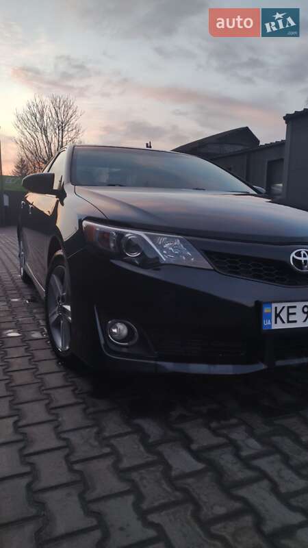 Toyota Camry 2012
