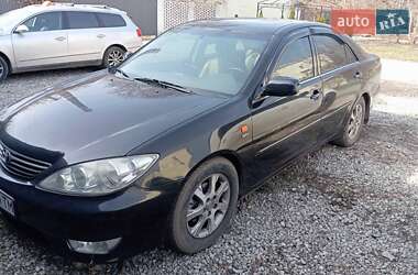 Седан Toyota Camry 2004 в Дніпрі