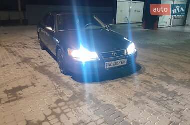 Седан Toyota Camry 2001 в Червонограде