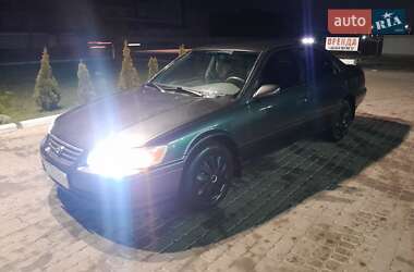 Седан Toyota Camry 2001 в Червонограде