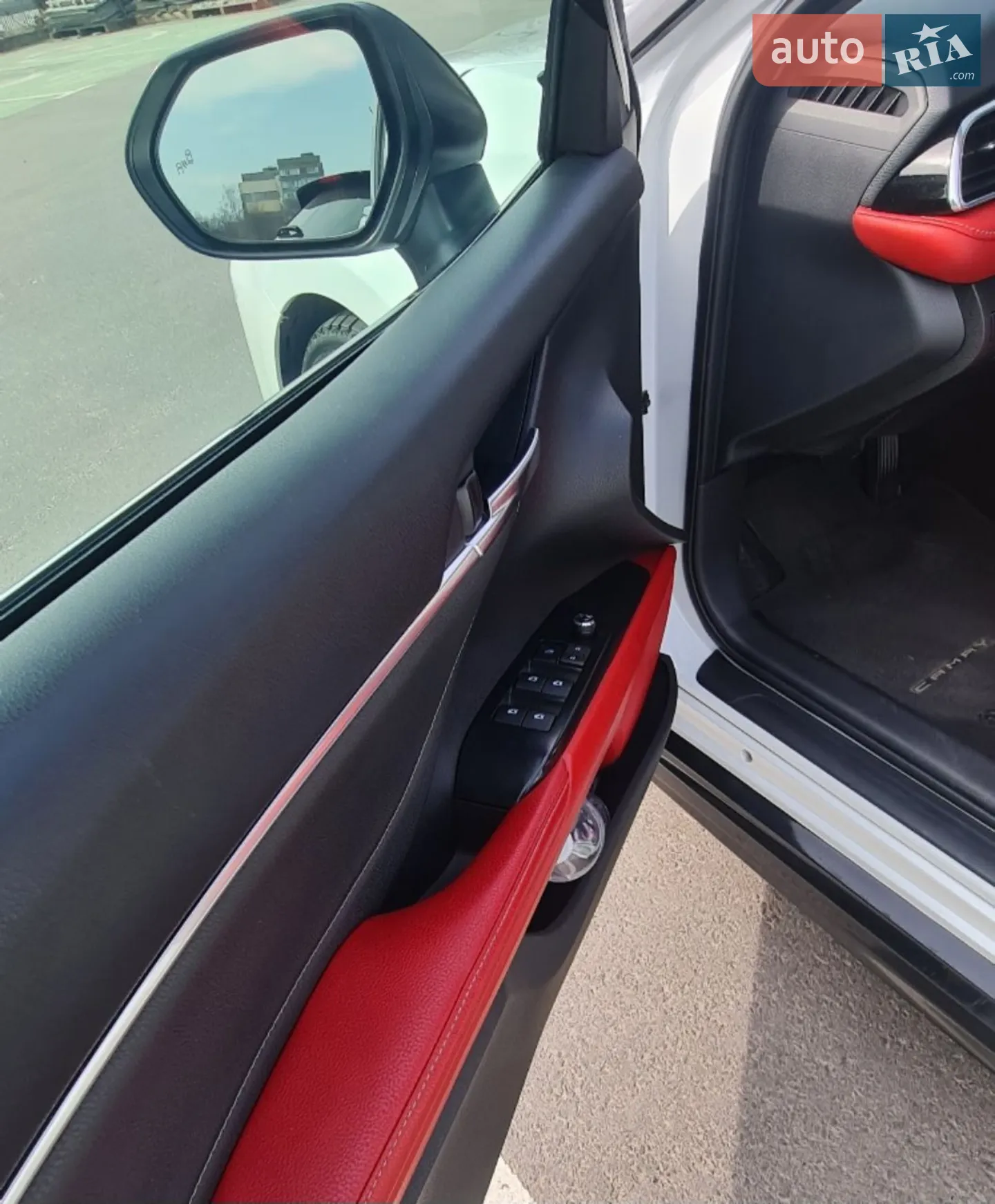 2017 Toyota Camry - мініатюра 20