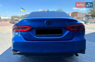 Седан Toyota Camry 2019 в 