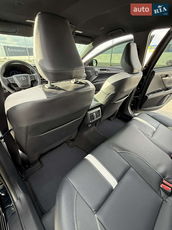 Седан Toyota Camry 2024 в Львові фото 13 Седан Toyota Camry 2024 в Львові