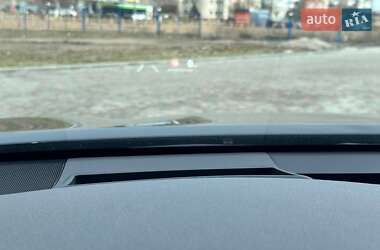 Седан Toyota Camry 2021 в 