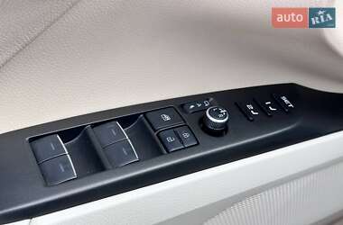 Седан Toyota Camry 2021 в 