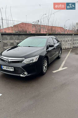 Седан Toyota Camry 2016 в 