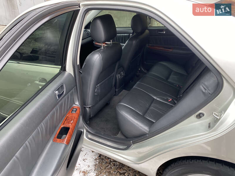 Седан Toyota Camry 2005 в Черкасах