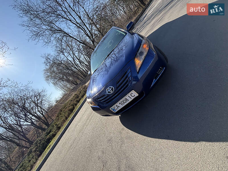 Седан Toyota Camry 2007 в Черкасах