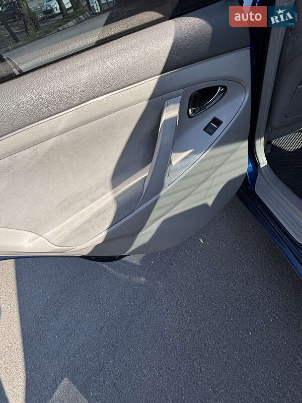 Седан Toyota Camry 2007 в Черкасах