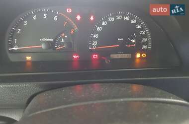 Седан Toyota Camry 2004 в 