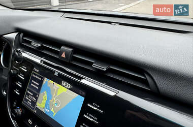 Седан Toyota Camry 2017 в 