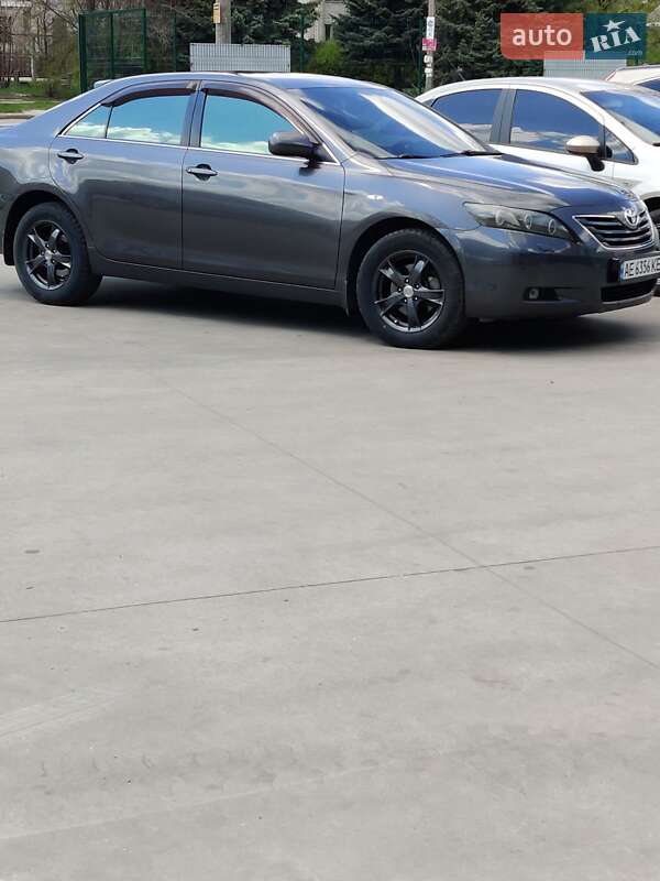 Седан Toyota Camry 2008 в Желтых Водах